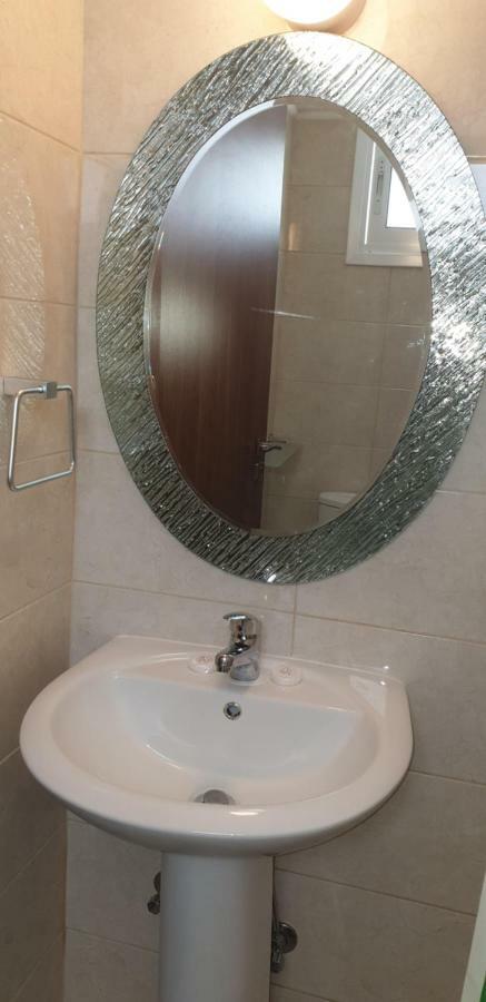 Polis Emilia 11 Studio מראה חיצוני תמונה